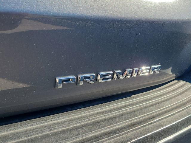 Used 2022 Chevrolet Suburban Premier image 10