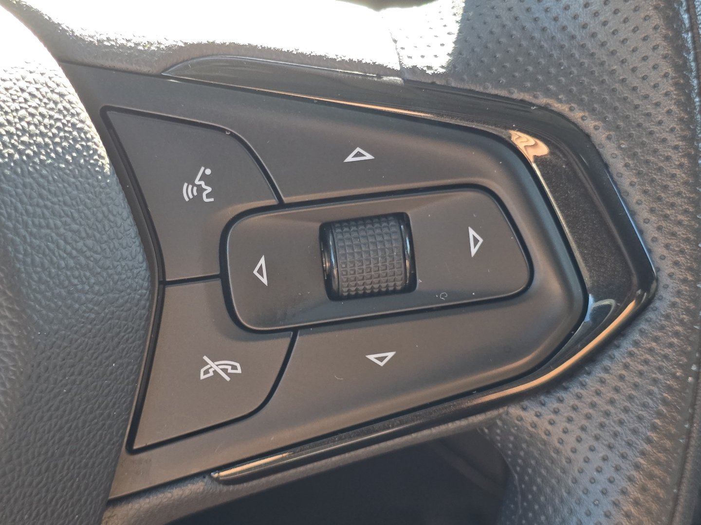 Certified 2023 Chevrolet TrailBlazer LT FWD image 13