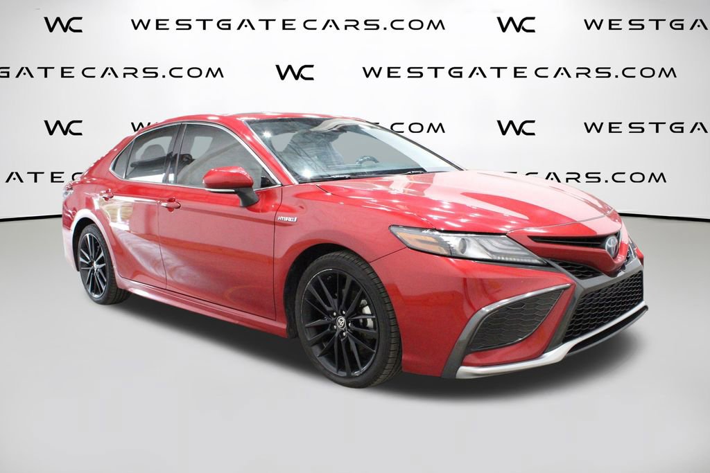 Used 2021 Toyota Camry XSE image 2