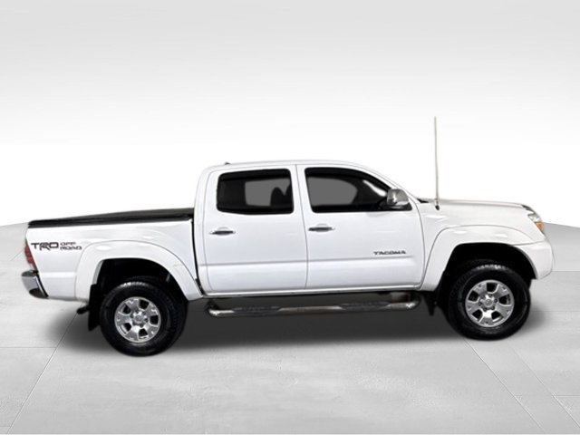 Used 2015 Toyota Tacoma 4x4 Double Cab w/ TRD Off-Road Package image 11