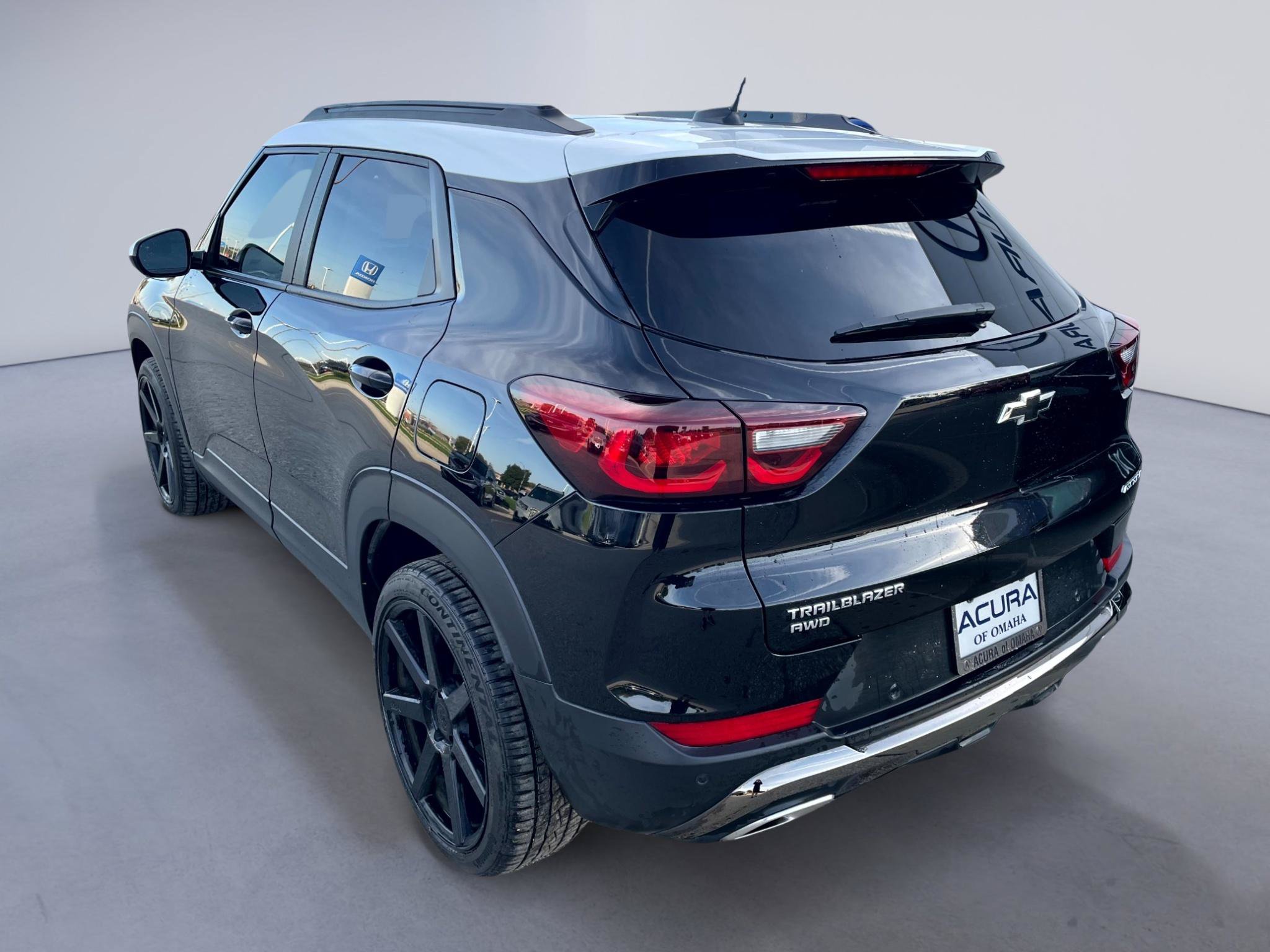 Used 2024 Chevrolet TrailBlazer ACTIV w/ Convenience Package AWD/4WD image 2