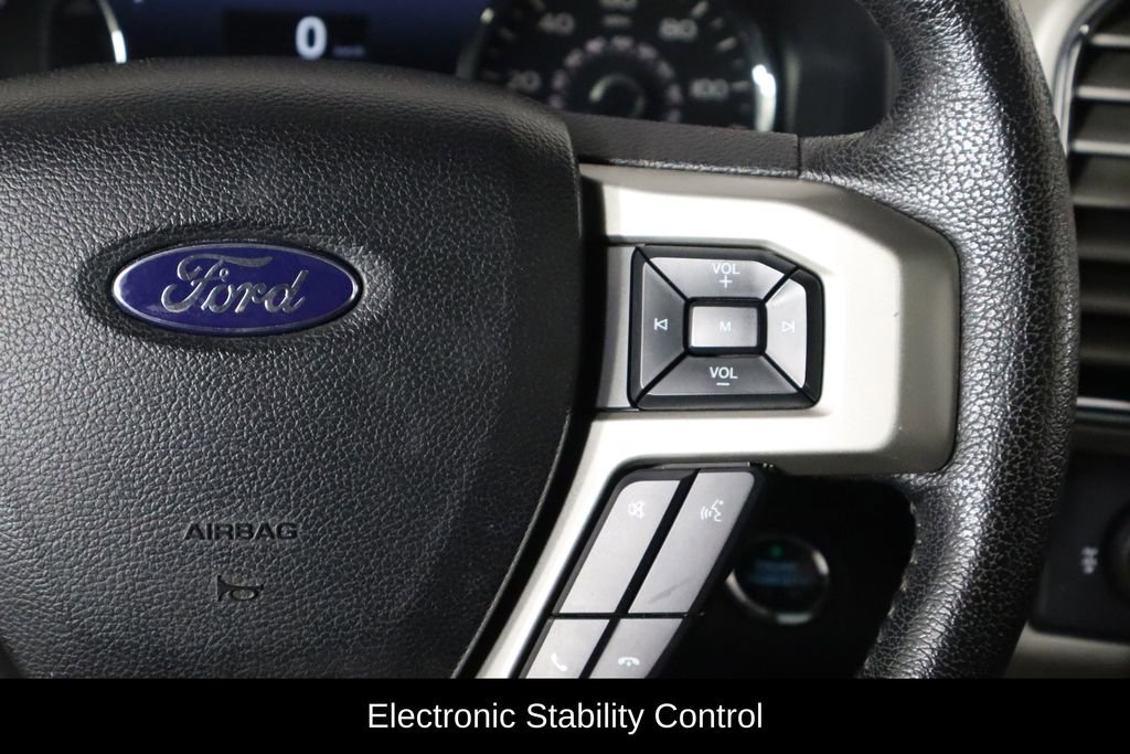 Used 2015 Ford F150 Lariat w/ Equipment Group 501A Mid image 10