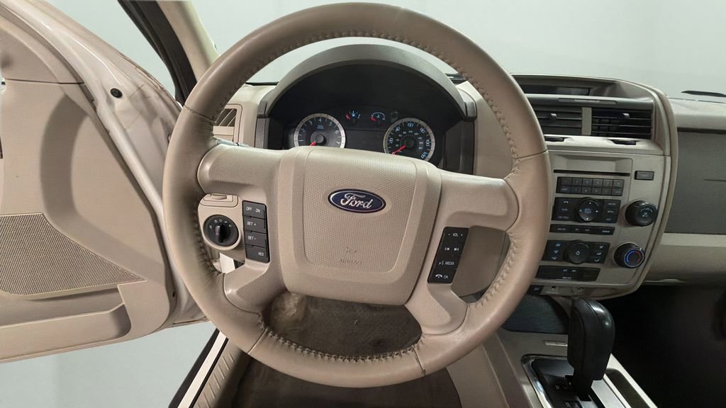 Used 2011 Ford Escape XLT image 15