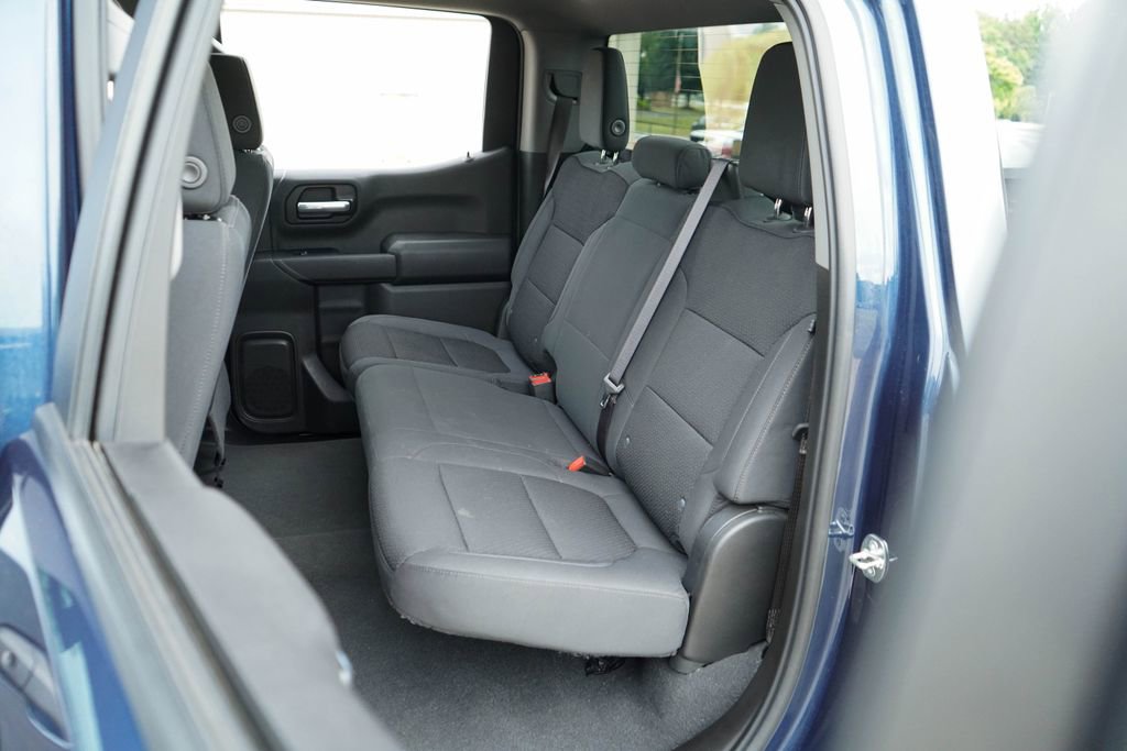 Used 2021 Chevrolet Silverado 1500 Custom w/ LPO, Dark Essentials Package AWD/4WD image 9