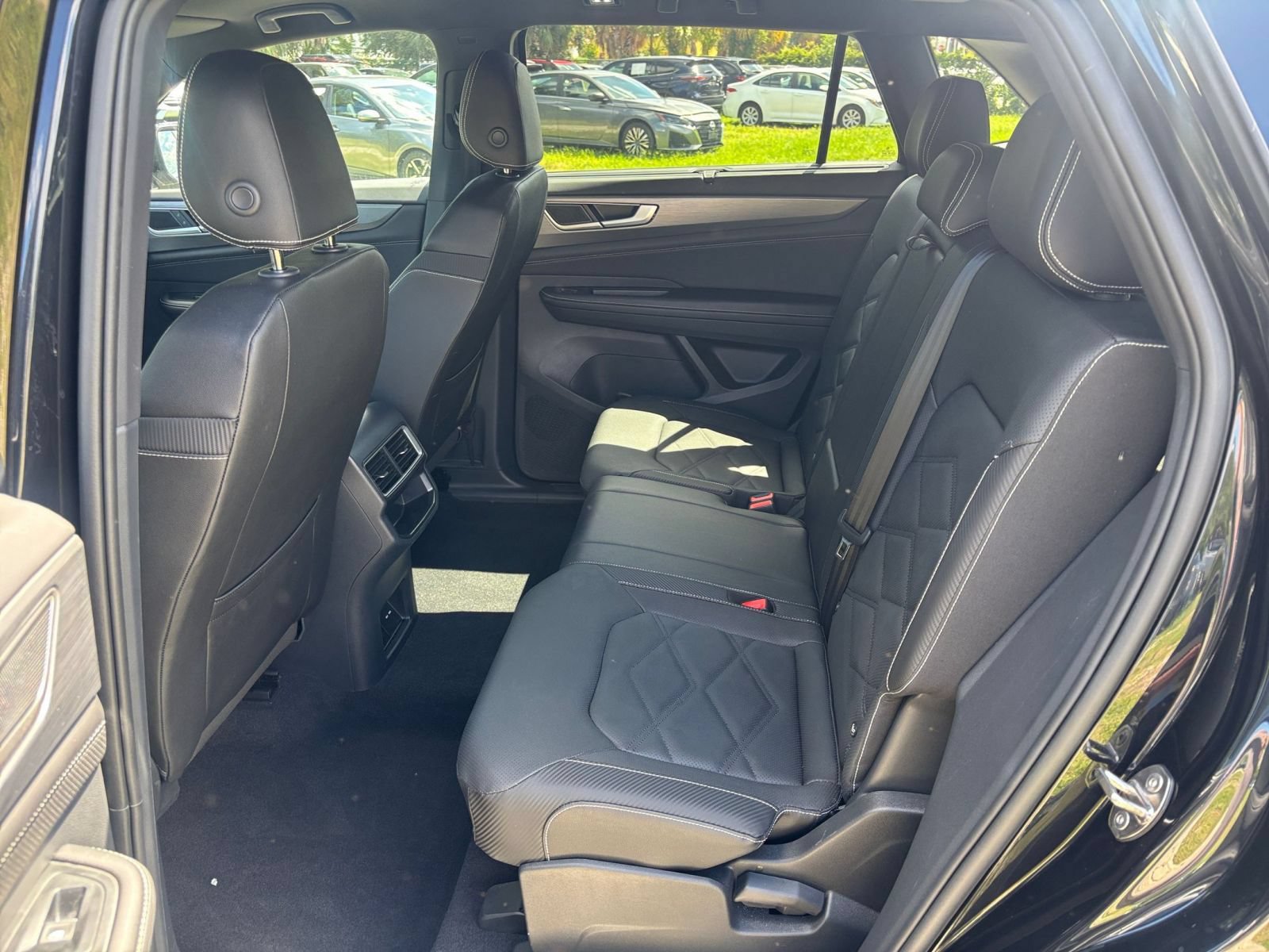 Used 2026 Volkswagen Atlas Cross Sport SE FWD image 27