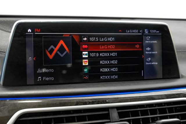 Used 2020 BMW 750i xDrive w/ Executive Package AWD/4WD image 40