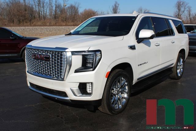 Used 2024 GMC Yukon XL Denali image 3