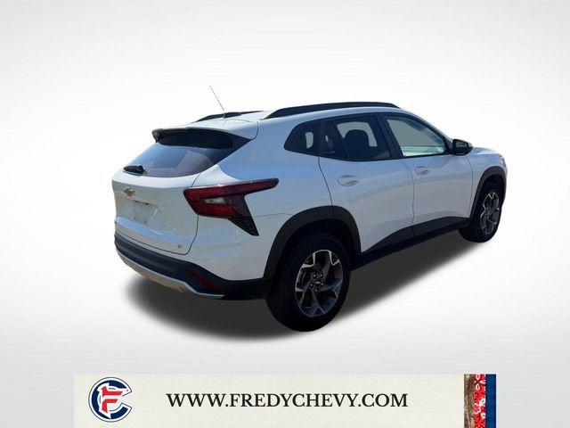Used 2025 Chevrolet Trax LT FWD image 5
