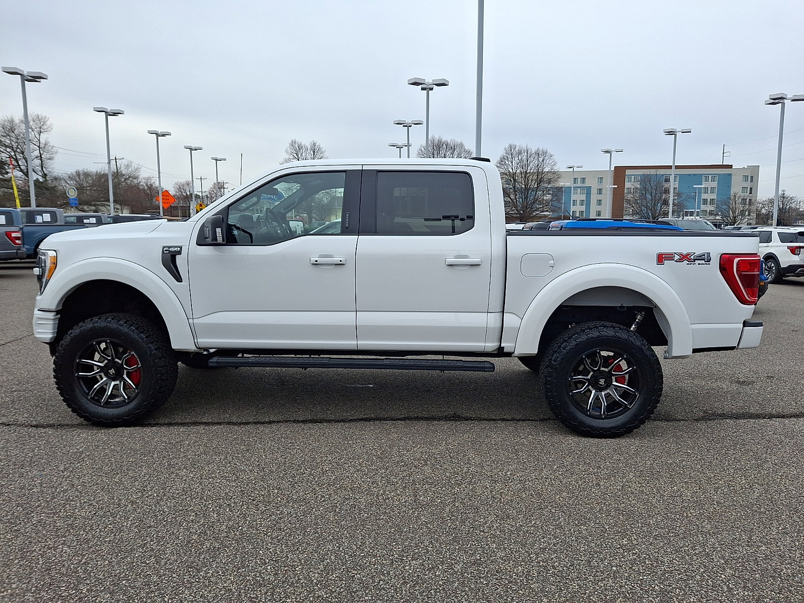 Used 2022 Ford F150 XLT w/ Equipment Group 302A High image 6