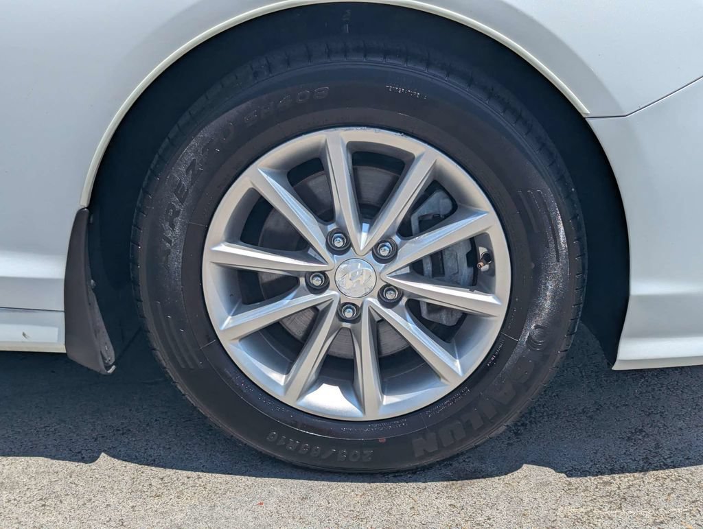 Used 2019 Hyundai Sonata SE FWD image 11