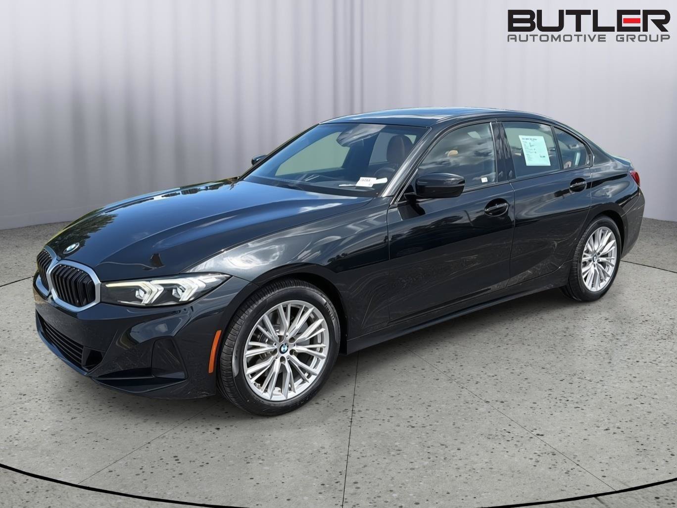 Used 2023 BMW 330i xDrive Sedan w/ Premium Package AWD/4WD image 2