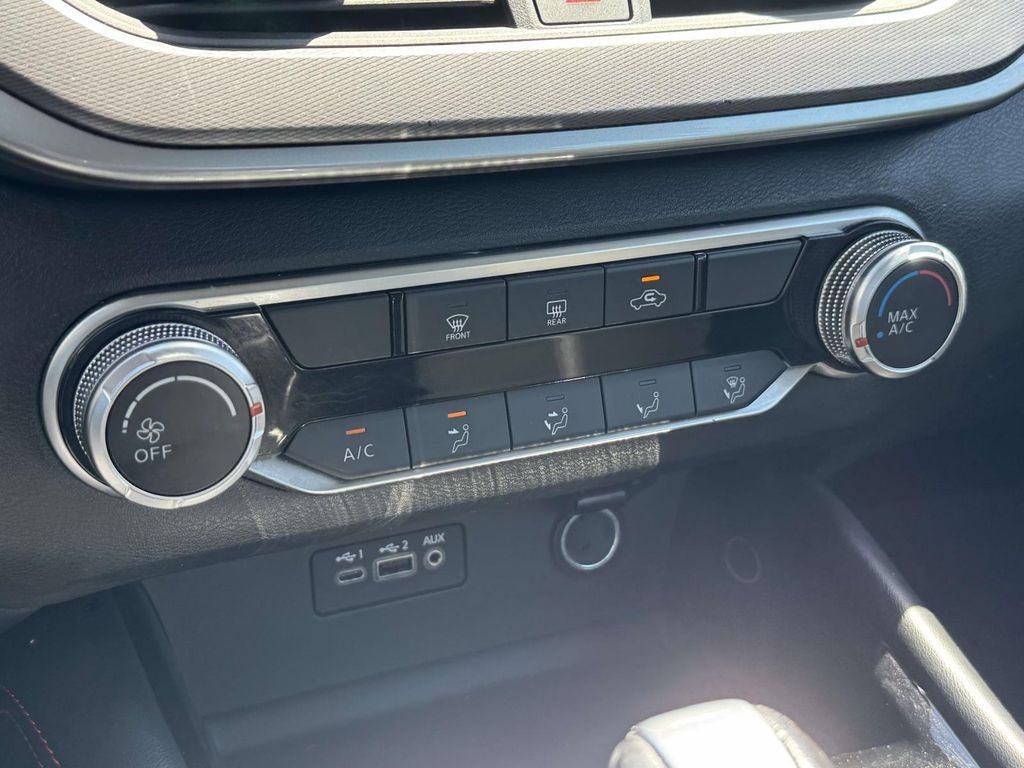 Used 2023 Nissan Altima 2.5 SR FWD image 15