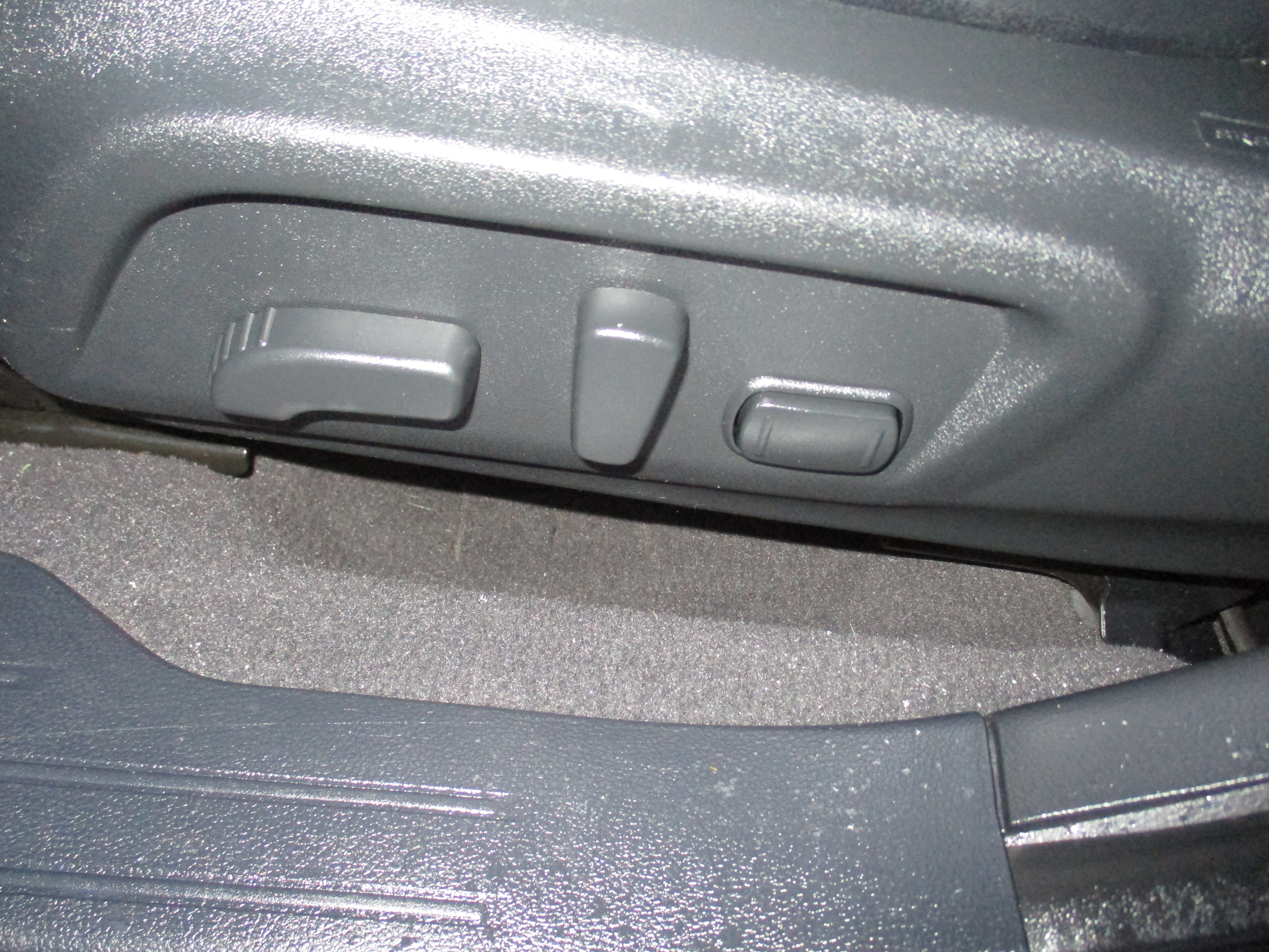 Used 2018 Subaru Outback 2.5i Limited image 16