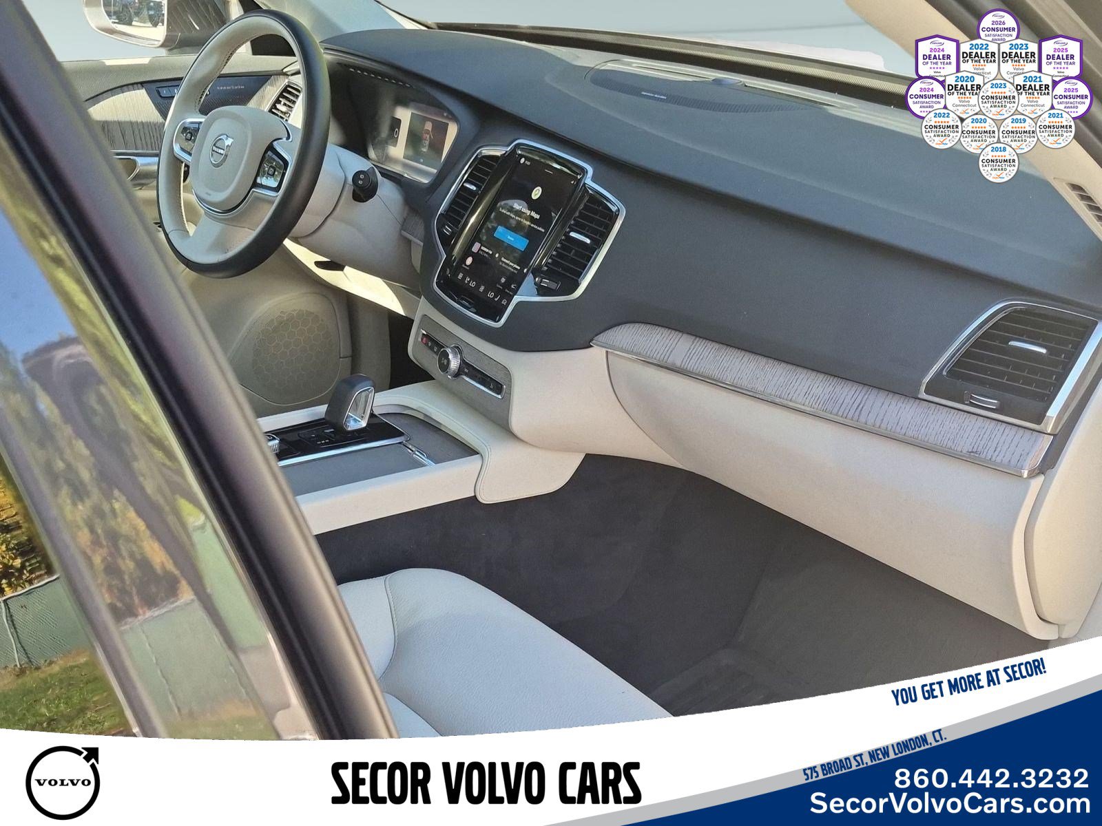 Certified 2024 Volvo XC90 T8 Plus w/ Protection Package AWD/4WD image 23