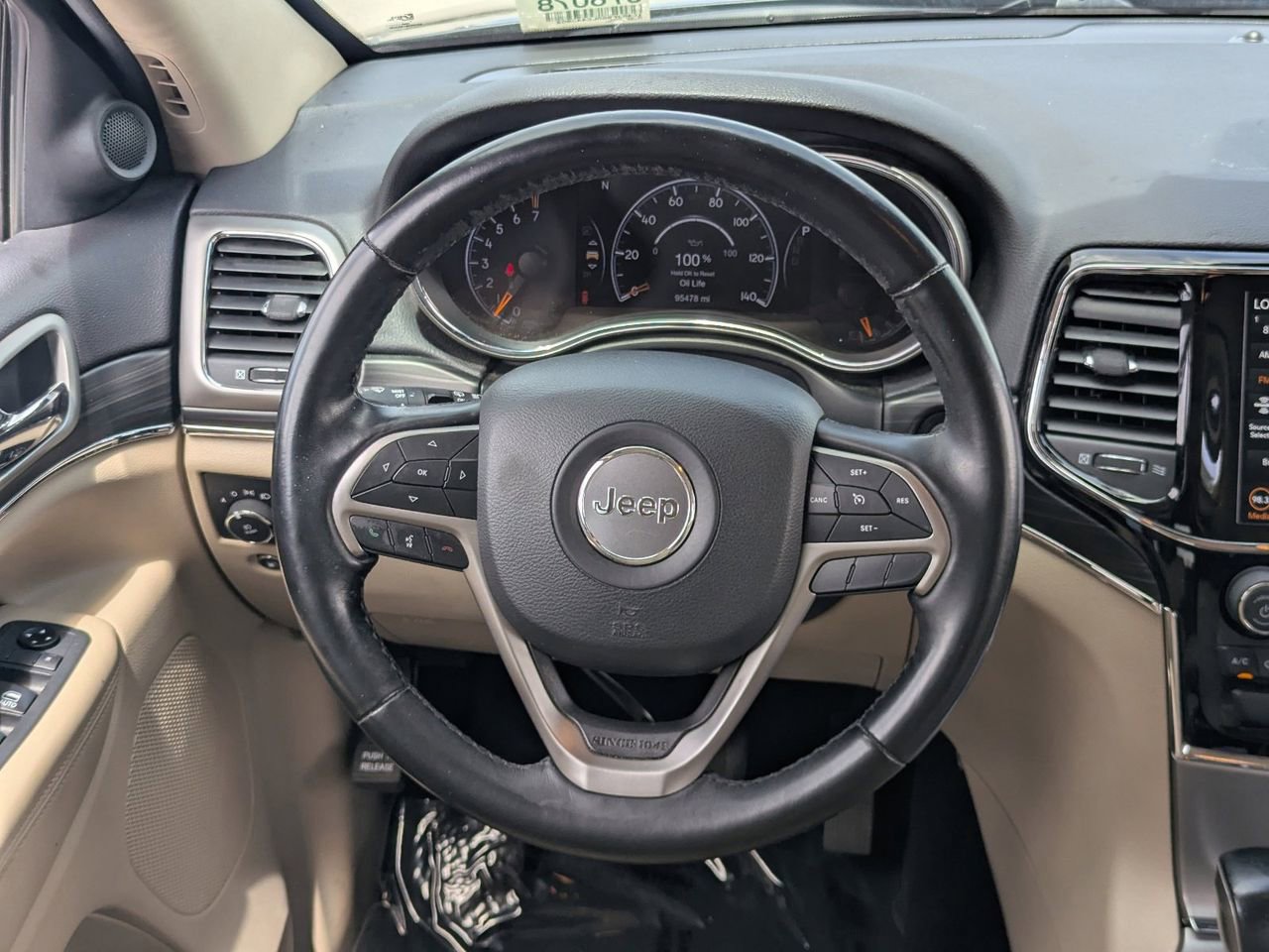 Used 2020 Jeep Grand Cherokee Limited image 16