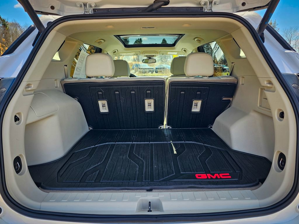 Certified 2023 GMC Terrain Denali w/ Denali Premium Package image 38