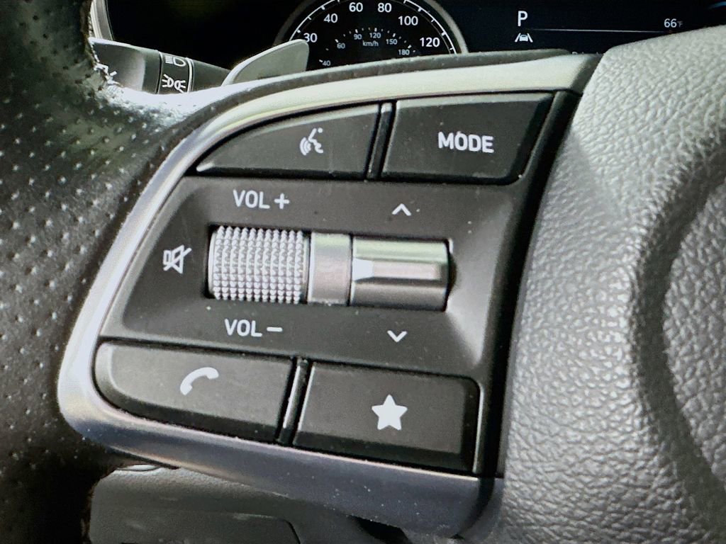 Used 2023 Genesis G70 3.3T w/ Sport Advanced Package image 23