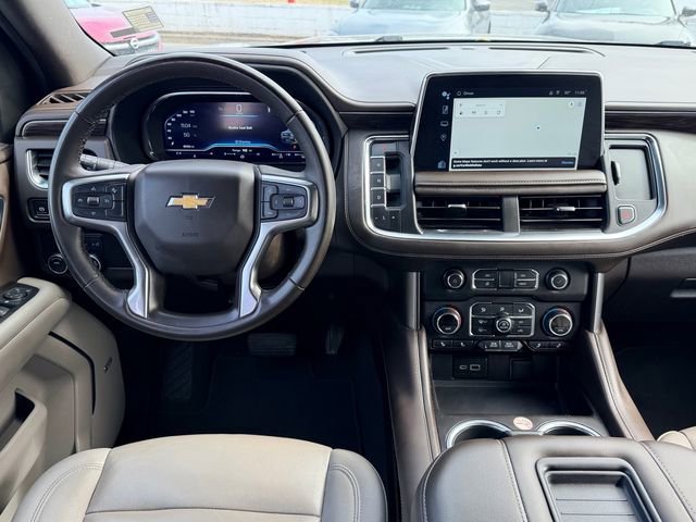 Used 2024 Chevrolet Suburban LT image 11
