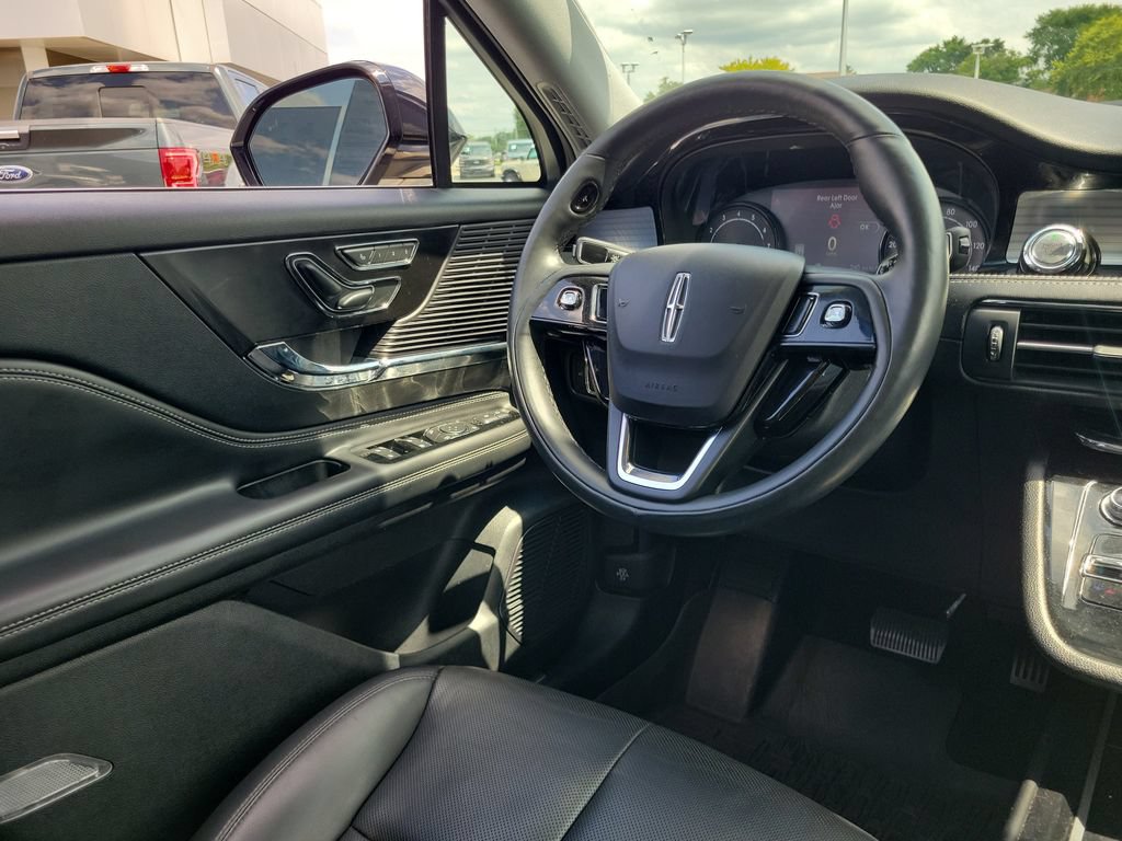 Certified 2022 Lincoln Corsair FWD w/ Premium Package image 13