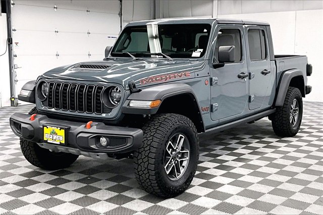 Used 2024 Jeep Gladiator Mojave w/ Technology Group image 10