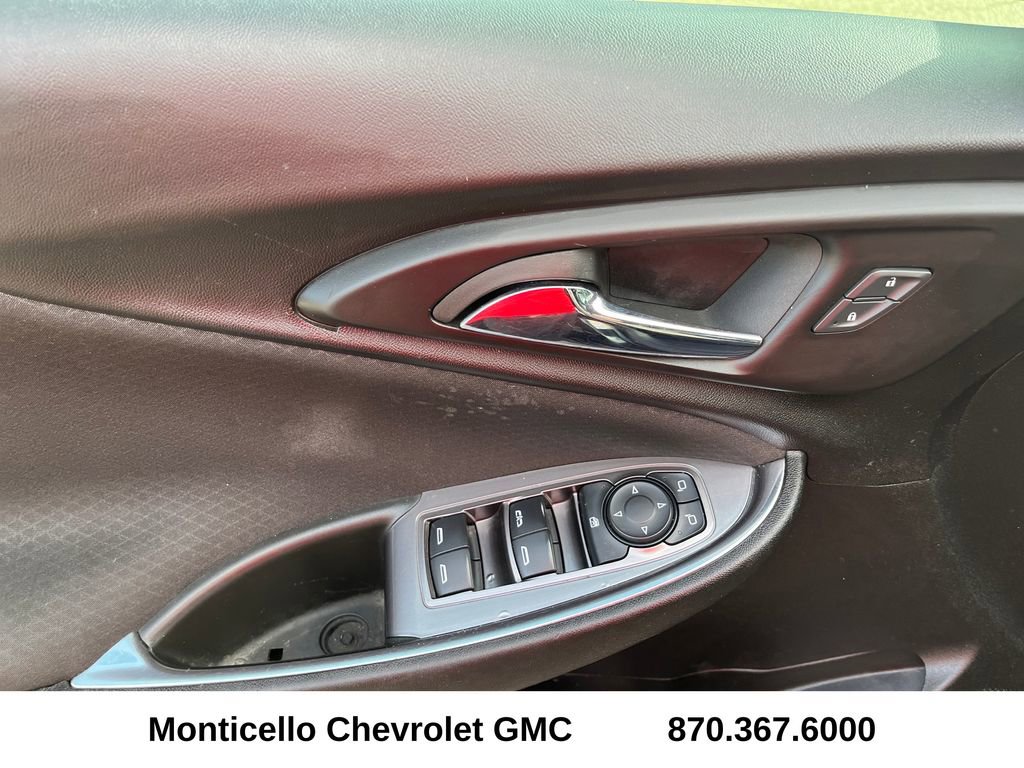 Used 2022 Chevrolet Malibu LT FWD image 10