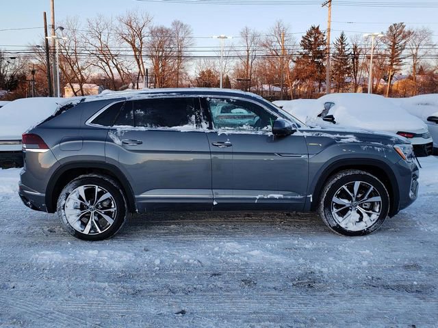 New 2025 Volkswagen Atlas Cross Sport SEL Premium R-Line image 2