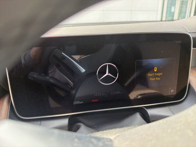 Used 2024 Mercedes-Benz GLC 300 4MATIC image 11