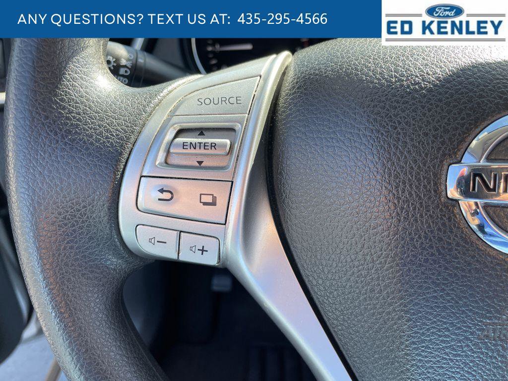 Used 2015 Nissan Rogue SV AWD/4WD image 12