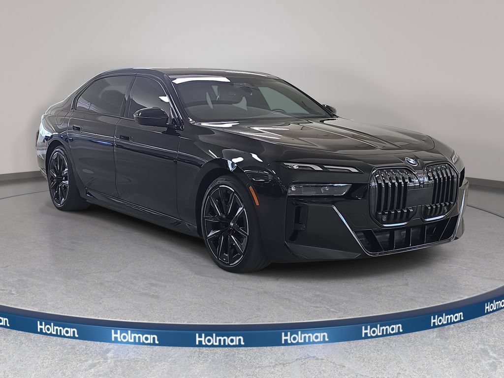 Certified 2023 BMW i7 xDrive60 AWD/4WD image 4