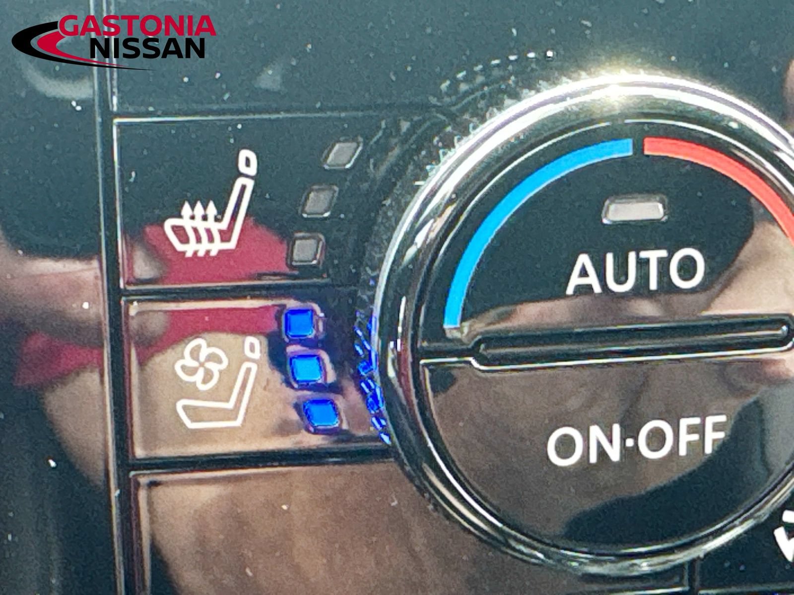 Used 2022 Nissan Armada Platinum AWD/4WD image 27