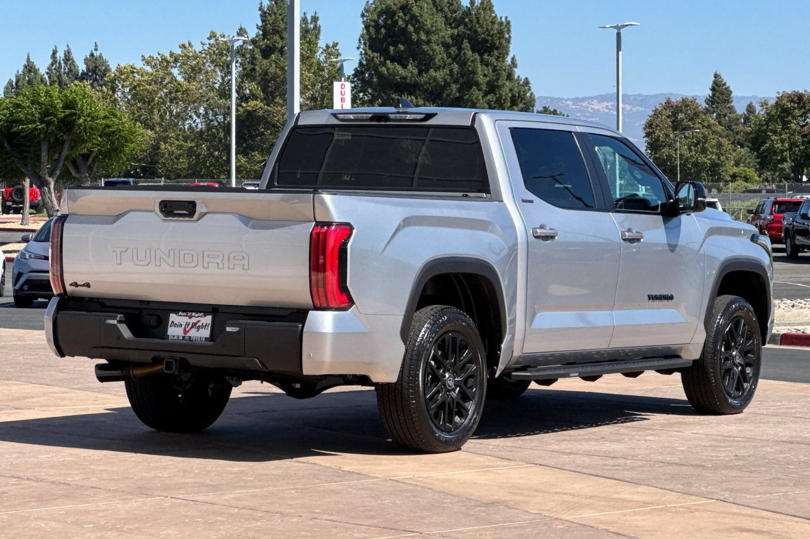 Used 2026 Toyota Tundra Limited AWD/4WD image 4