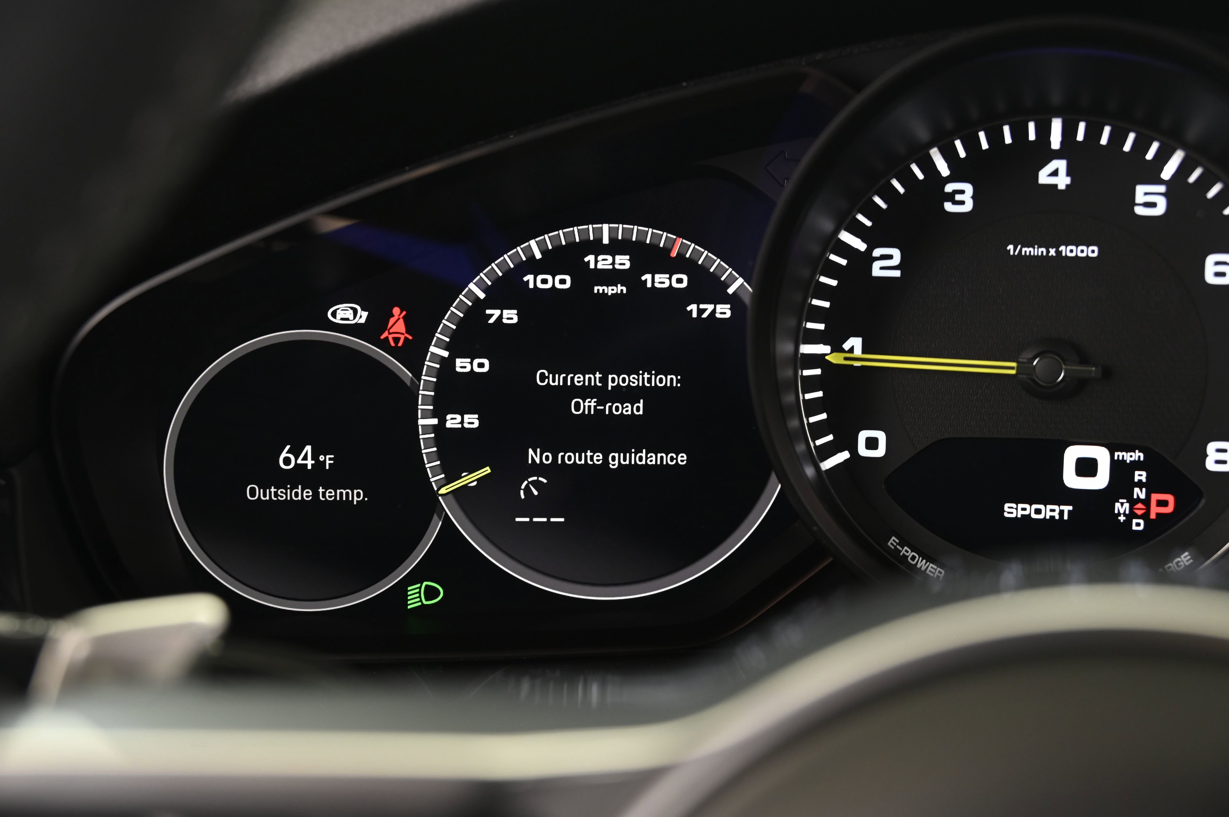 Certified 2022 Porsche Cayenne E-Hybrid image 36