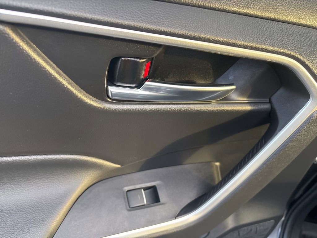 Used 2023 Toyota RAV4 XLE w/ Convenience Package image 22