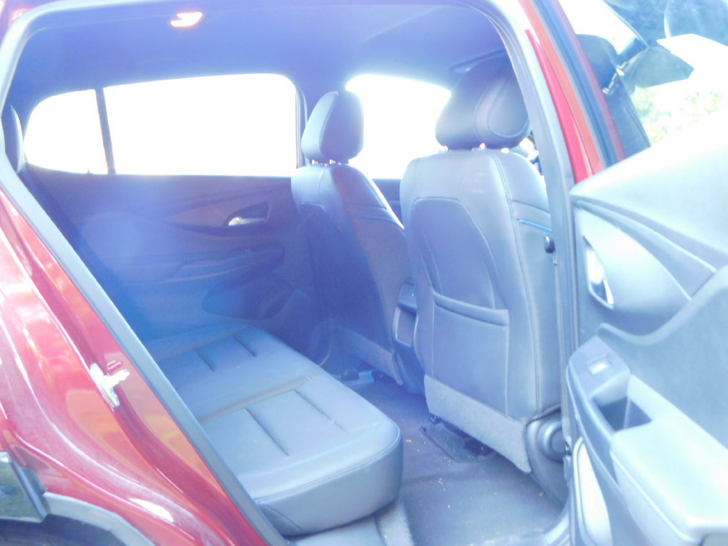 Used 2024 Buick Envista Sport Touring w/ Convenience I Package FWD image 5