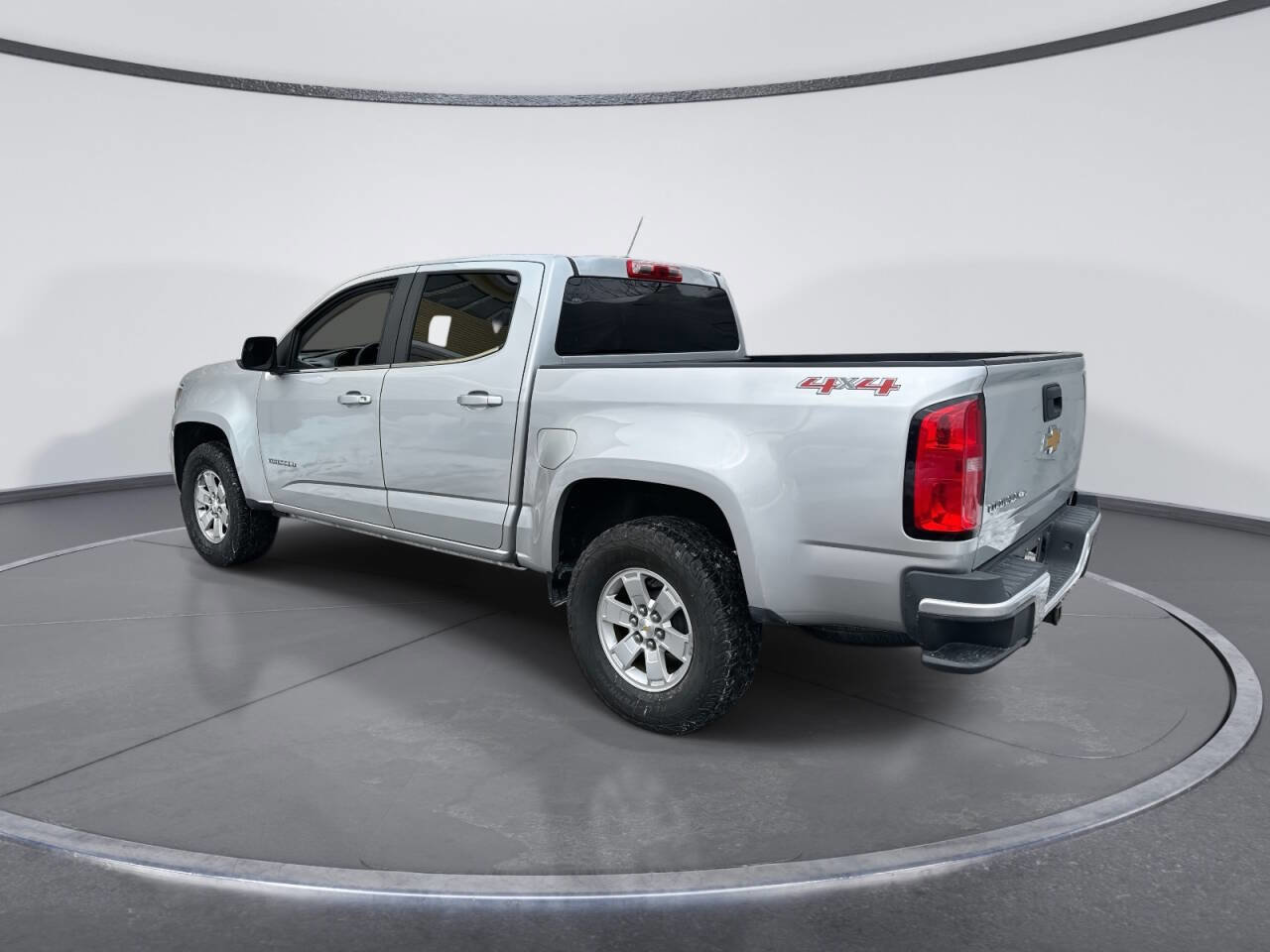 Used 2018 Chevrolet Colorado W/T w/ WT Convenience Package image 3