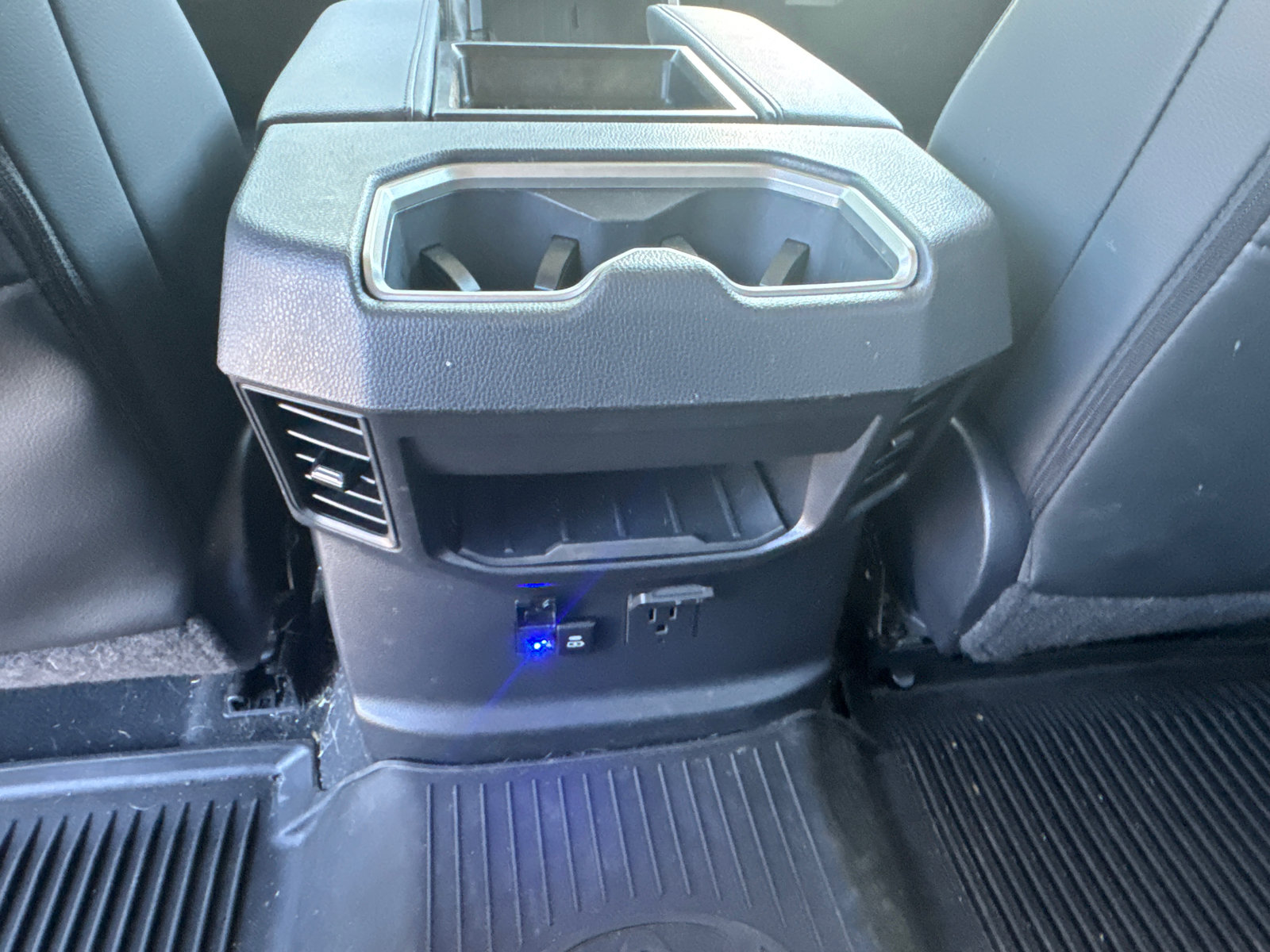 Used 2024 Toyota Tundra SR5 w/ SR5 Premium Package RWD image 25