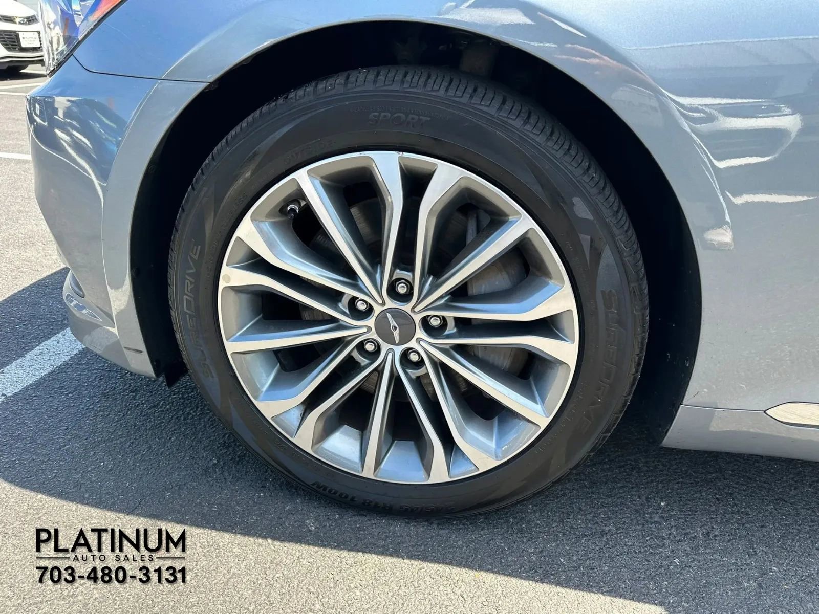 Used 2017 Genesis G80 3.8 RWD image 21