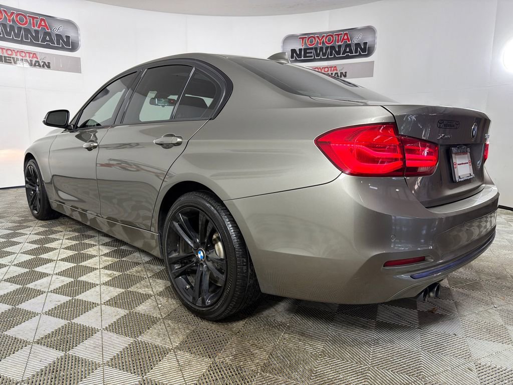 Used 2016 BMW 328i xDrive Sedan AWD/4WD image 7