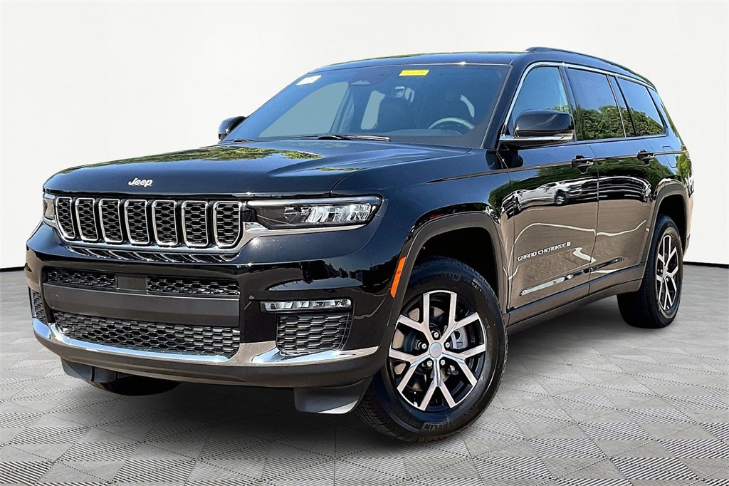 New 2025 Jeep Grand Cherokee L Limited w/ Trailer Tow Package image 2