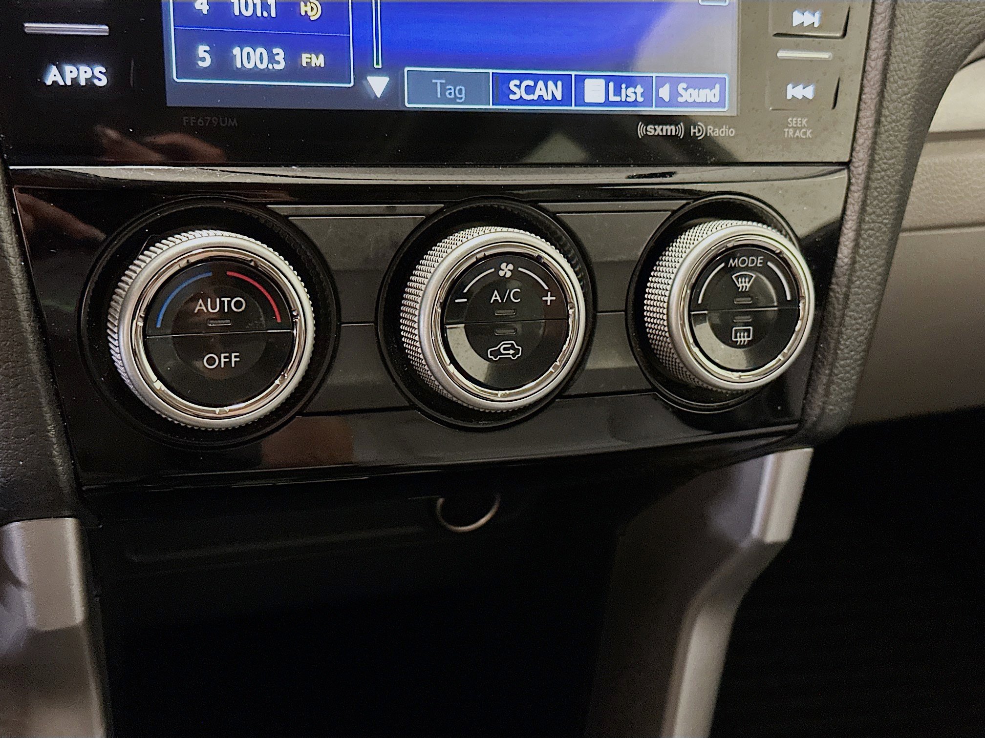 Used 2018 Subaru Forester 2.5i Premium AWD/4WD image 23