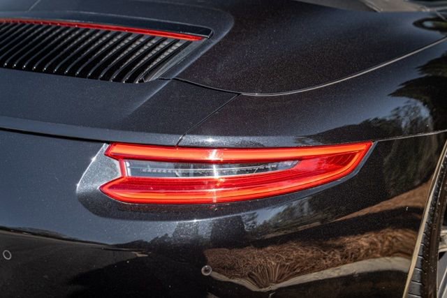 Used 2019 Porsche 911 Carrera image 17