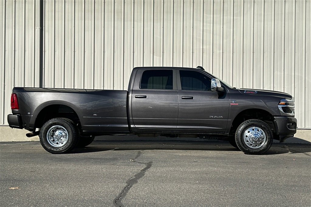Used 2025 RAM 3500 Laramie w/ Towing Technology Group image 3