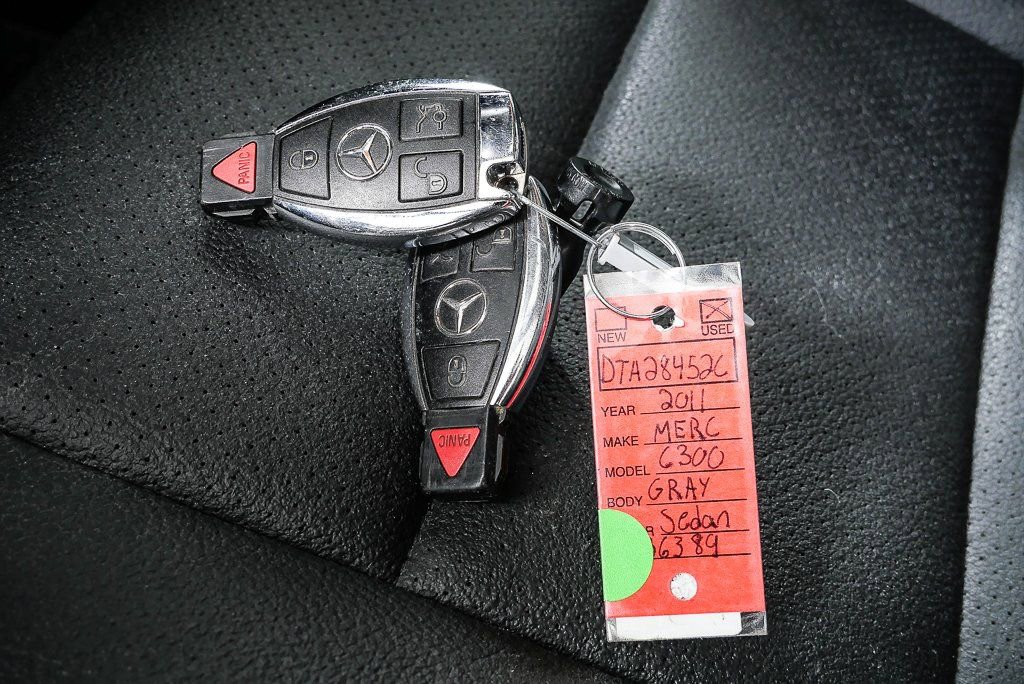 Used 2011 Mercedes-Benz C 300 Sedan image 37