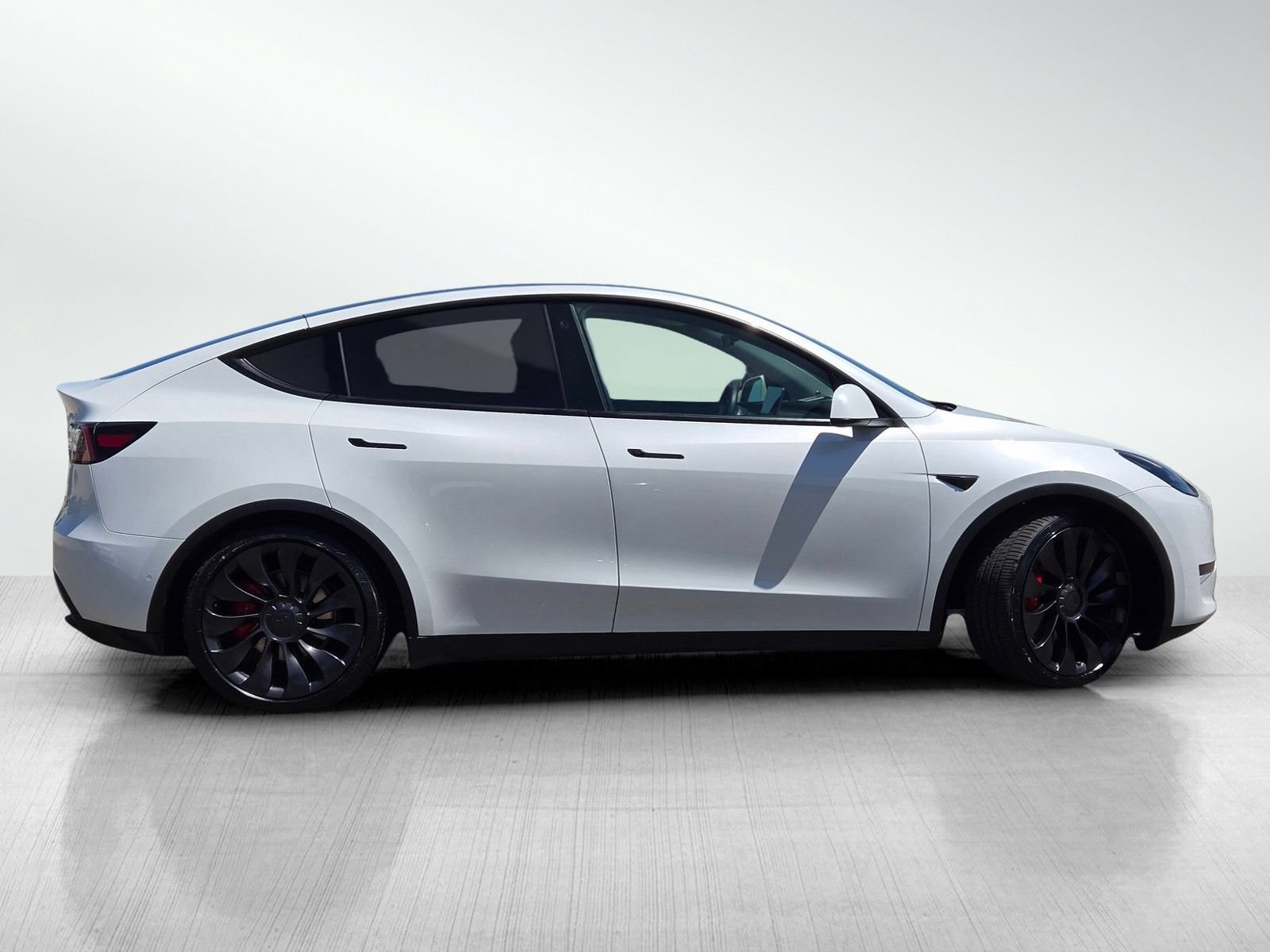 Used 2022 Tesla Model Y Performance AWD/4WD image 3