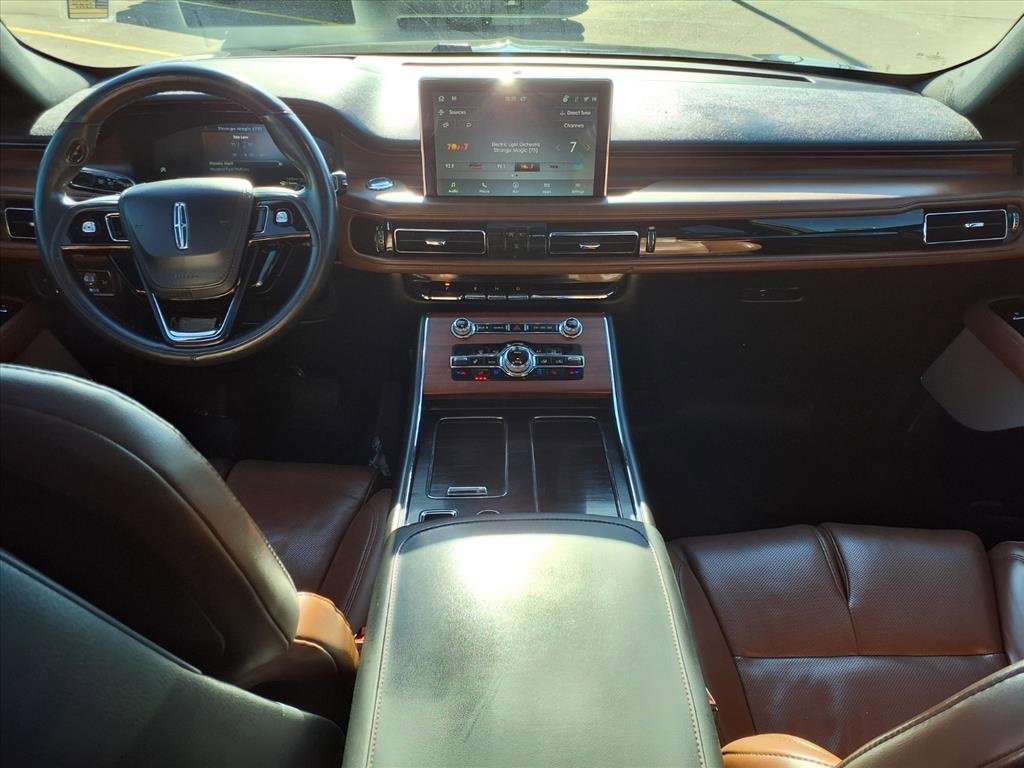 Used 2022 Lincoln Aviator Reserve w/ Equipment Group 201A image 9