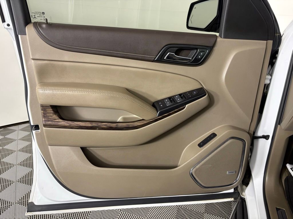 Used 2019 GMC Yukon SLT w/ Open Road Package AWD/4WD image 15