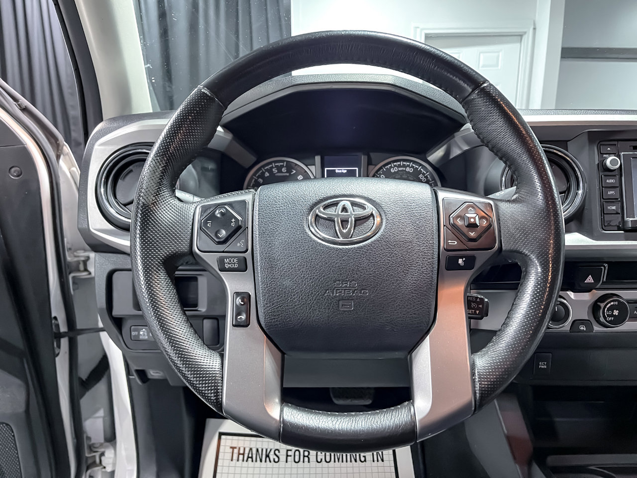 Used 2017 Toyota Tacoma TRD Off-Road image 19