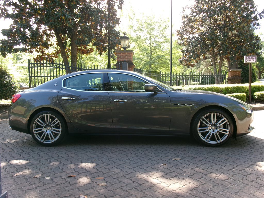 Used 2016 Maserati Ghibli RWD image 4