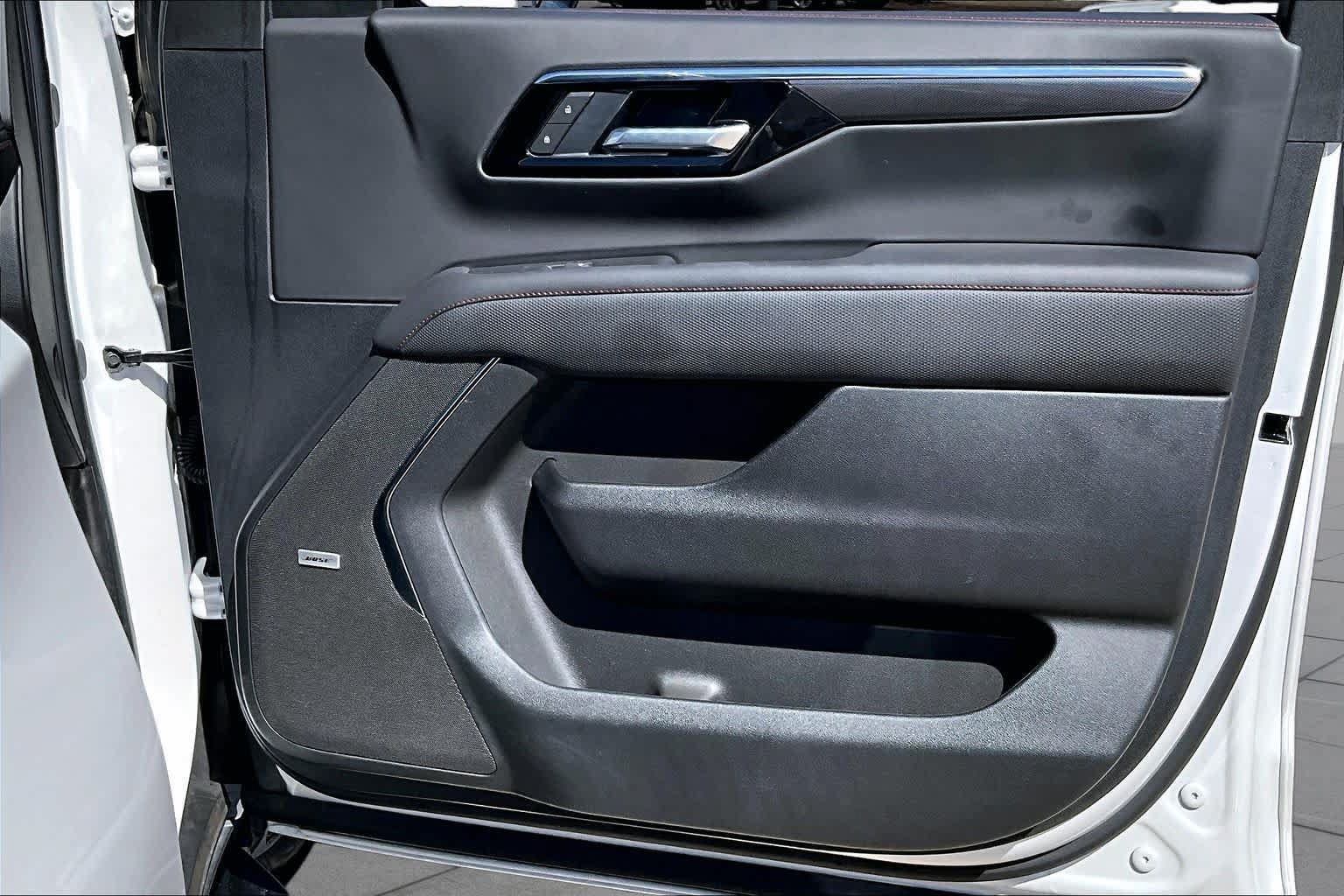 Used 2025 Chevrolet Tahoe RST w/ Comfort Package AWD/4WD image 27