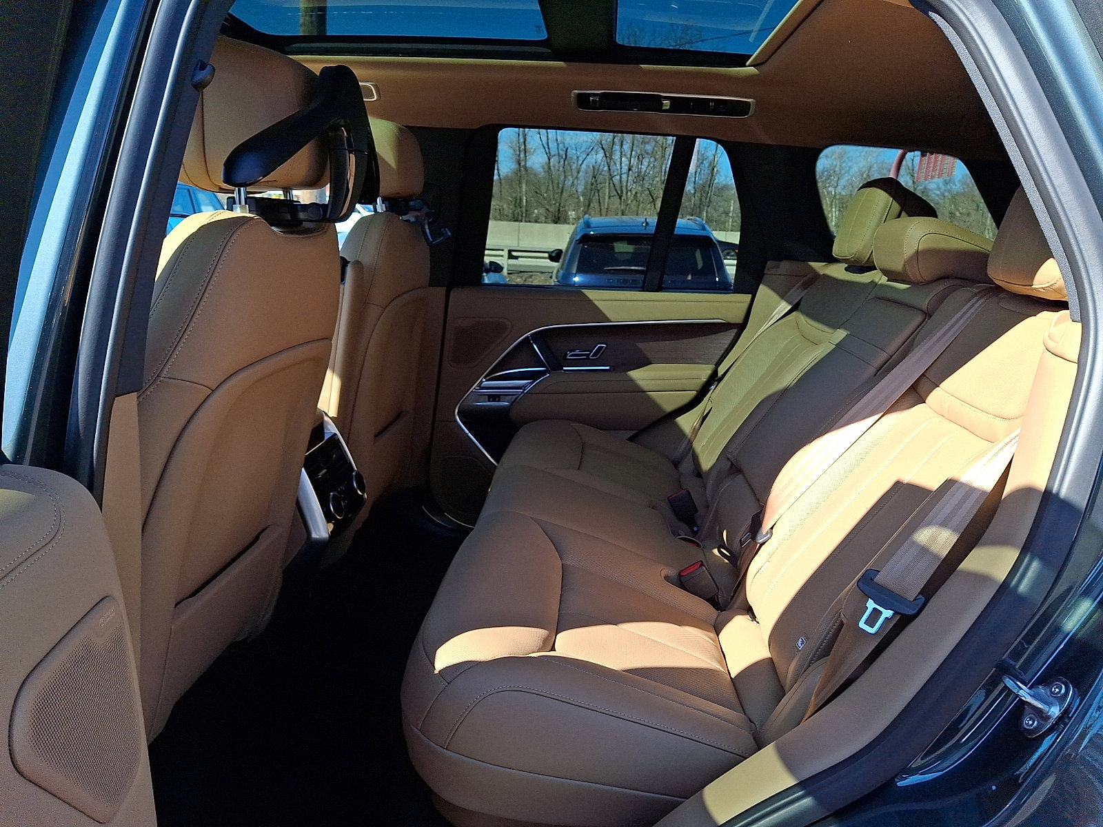 New 2026 Land Rover Range Rover SE AWD/4WD image 5
